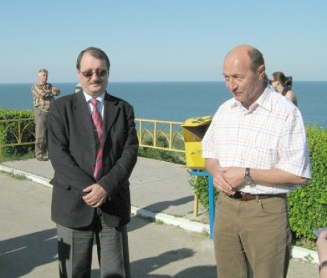 Ce spune Preşedinţia despre şantajarea lui Mircea Băsescu